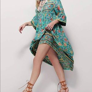 New NEW R Vivimos Long Sleeve Floral Tassel Boho Midi Dress Womens Size Medium